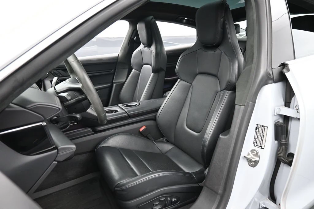 2024 Porsche Taycan 4S interior, seats, Black