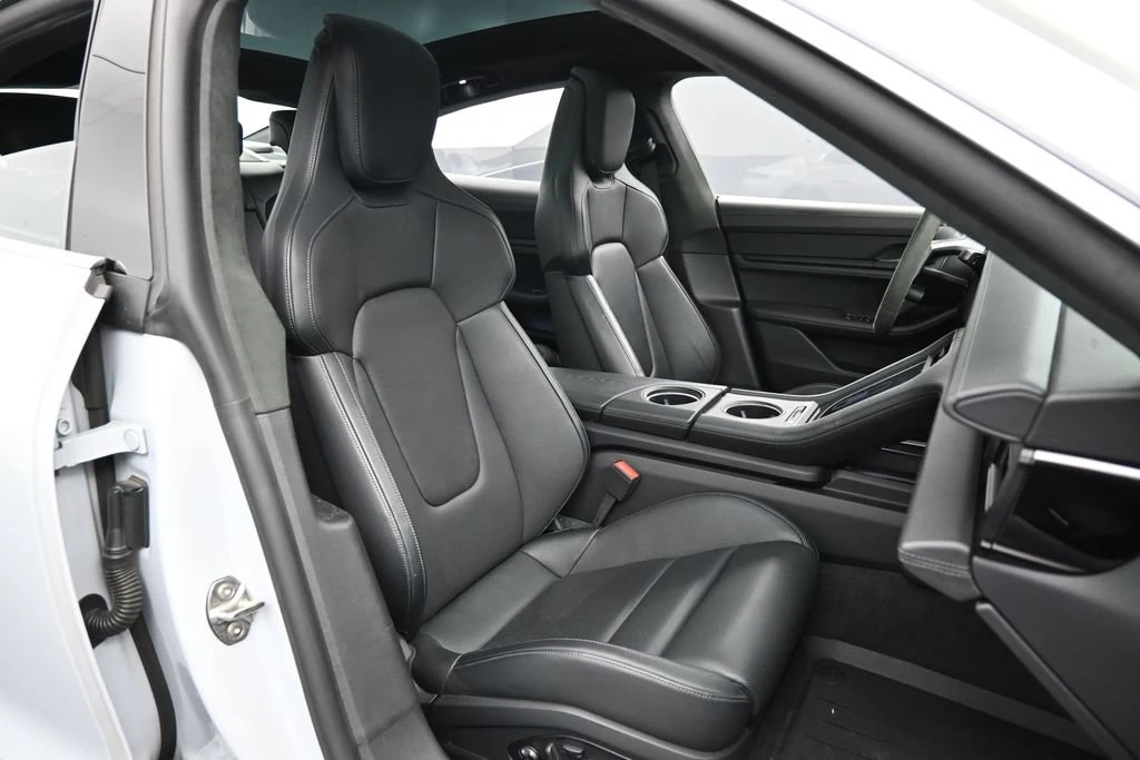 2024 Porsche Taycan 4S interior, seats, Black