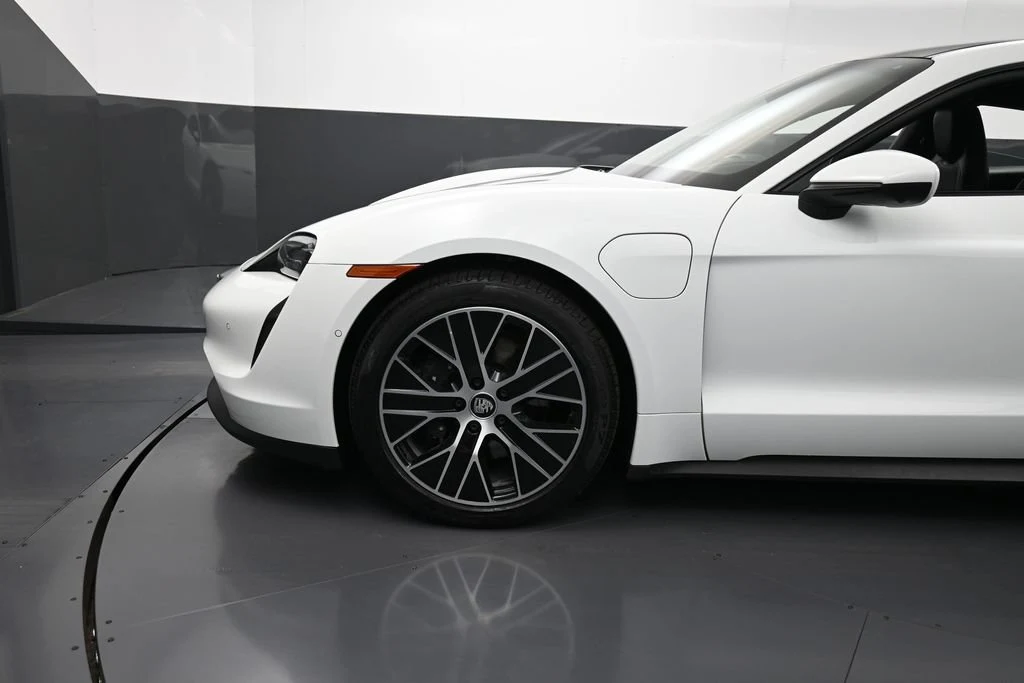 2024 Porsche Taycan for sale, exterior, White