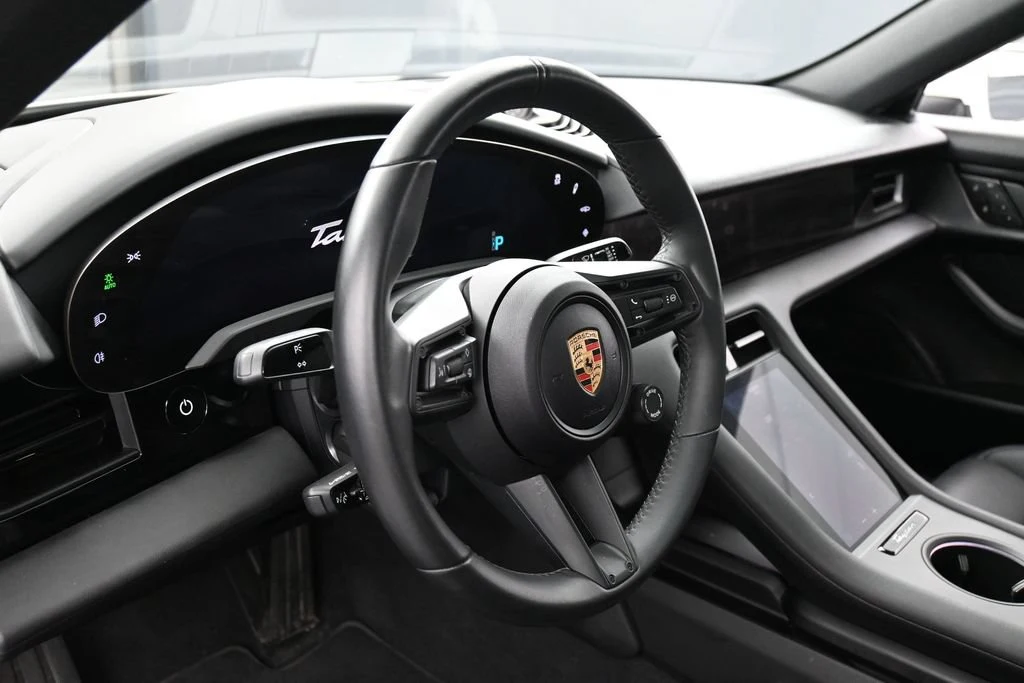 2024 Porsche Taycan interior, Black
