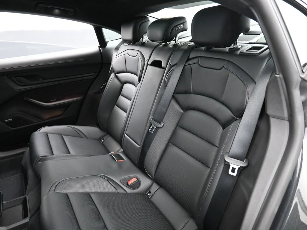 2026 Porsche Taycan GTS interior, seats, Black
