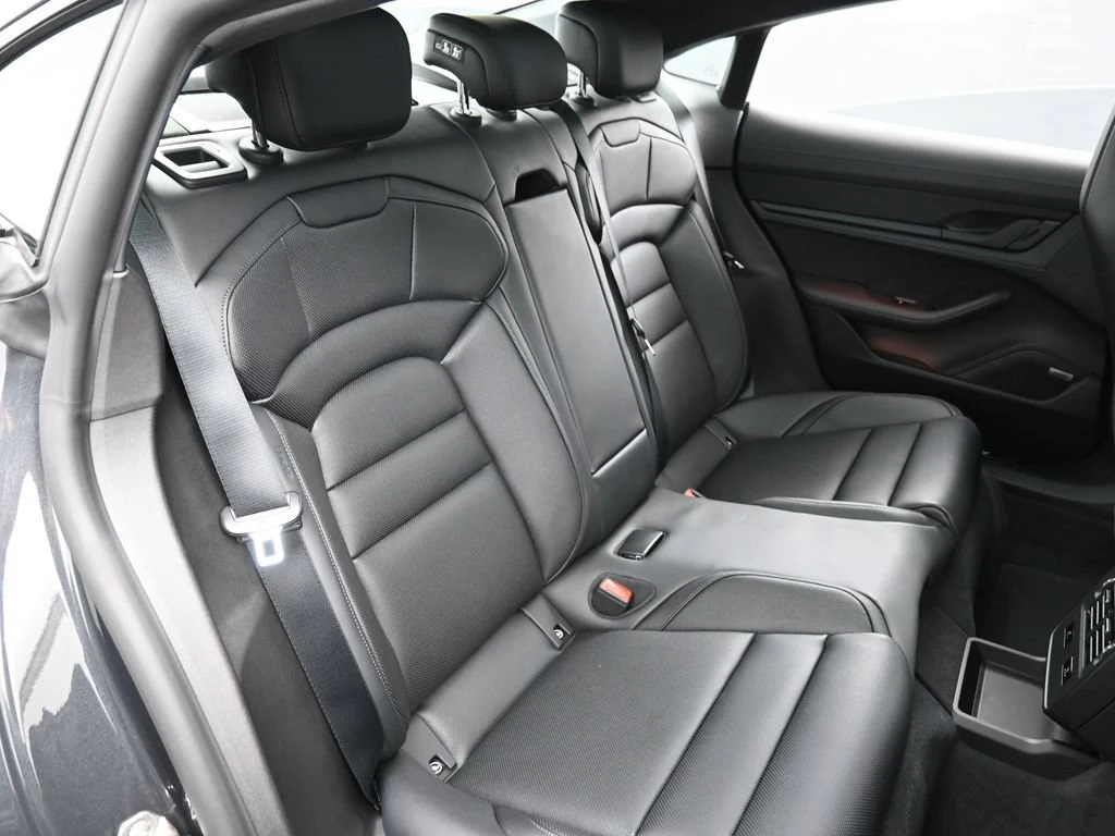 2026 Porsche Taycan GTS interior, seats, Black