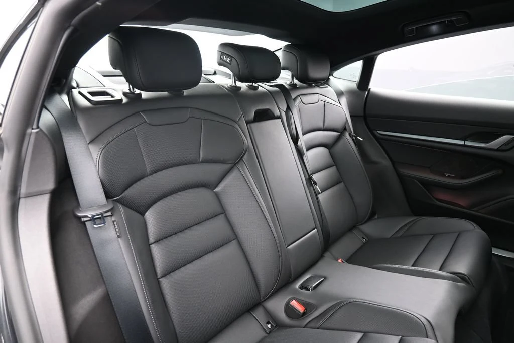 2026 Porsche Taycan 4S interior, seats, Black