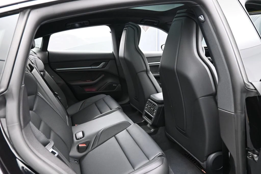 2026 Porsche Taycan 4 interior, seats, Black