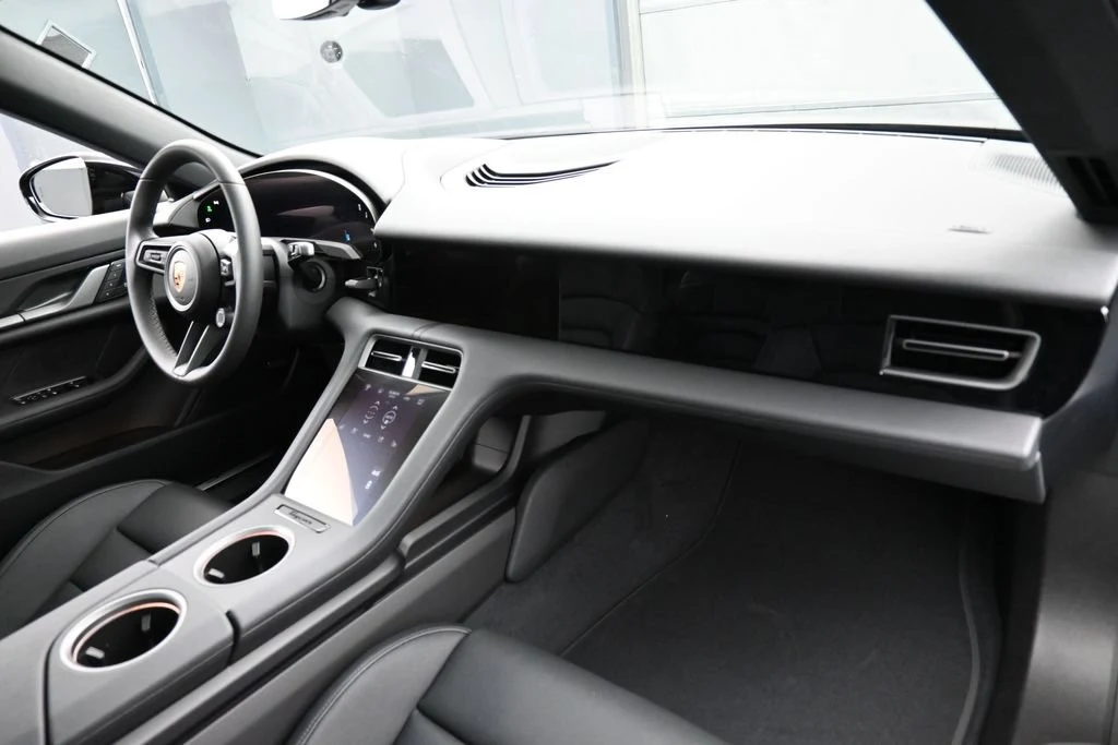 2026 Porsche Taycan 4 interior, Black