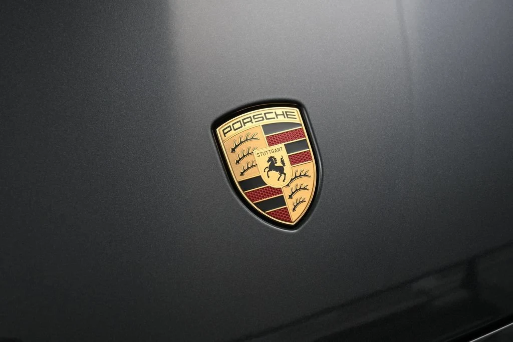2026 Porsche Taycan 4, detail