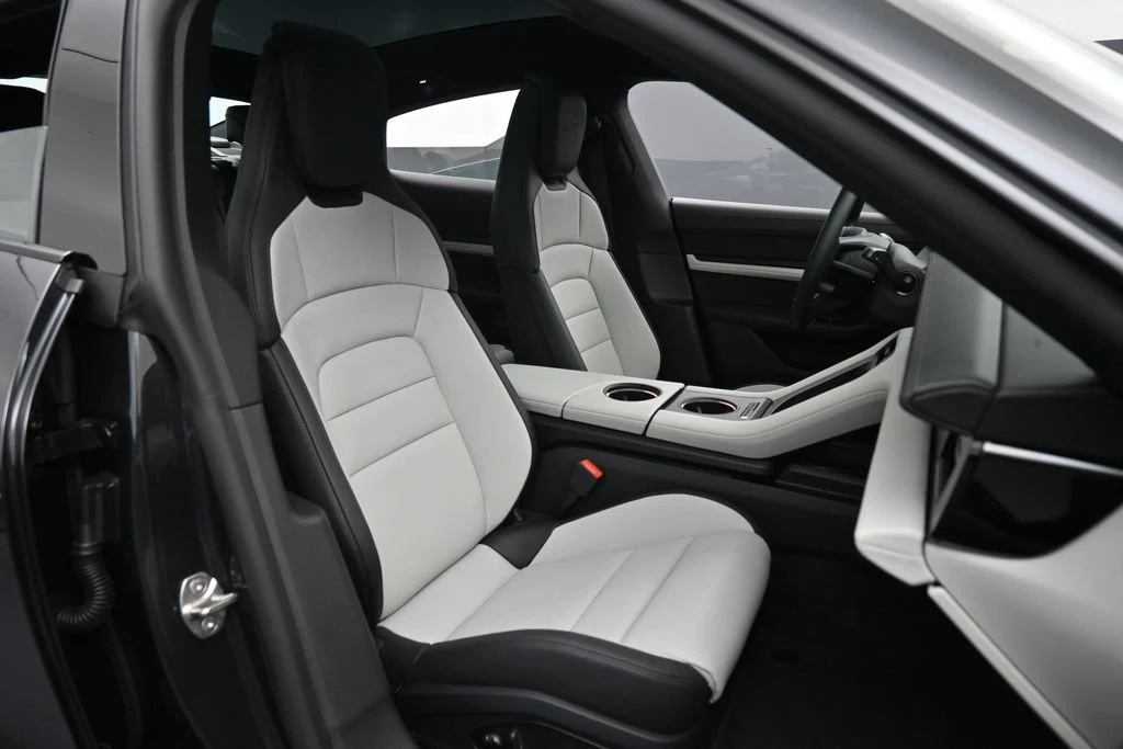 2026 Porsche Taycan 4 interior, seats, Black/Chalk