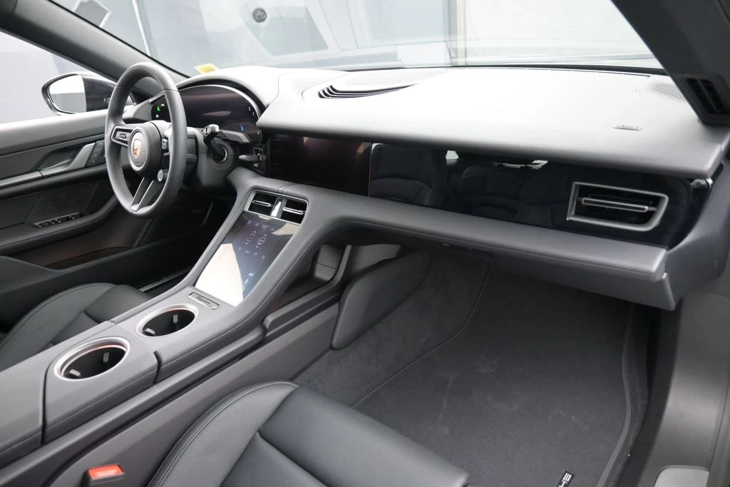 2026 Porsche Taycan interior, dashboard, Black
