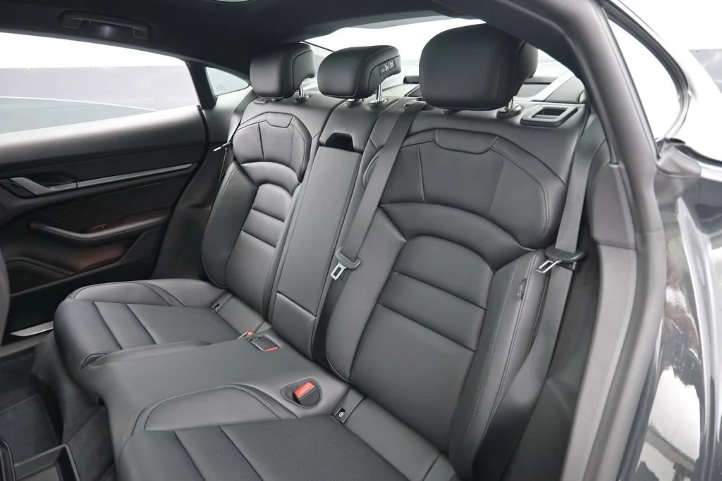 2026 Porsche Taycan interior, seats, Black