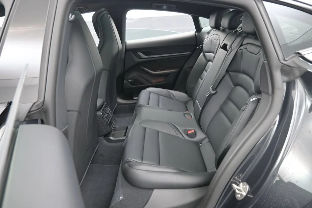 2026 Porsche Taycan interior, seats, Black