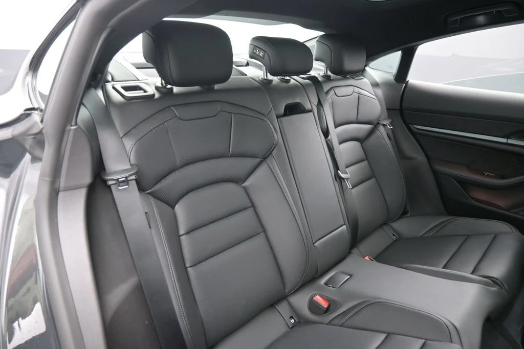 2026 Porsche Taycan interior, seats, Black