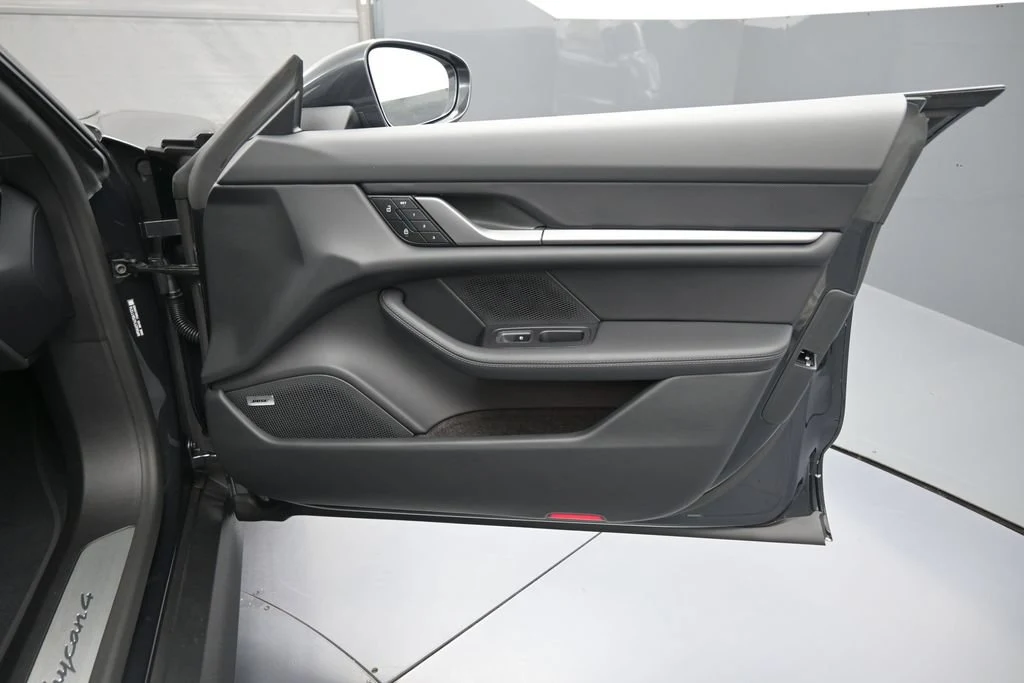 2026 Porsche Taycan interior, door panel, Black
