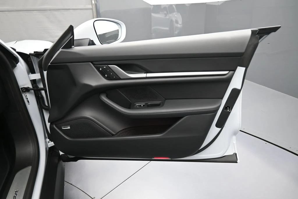 2026 Porsche Taycan interior, door panel, Black