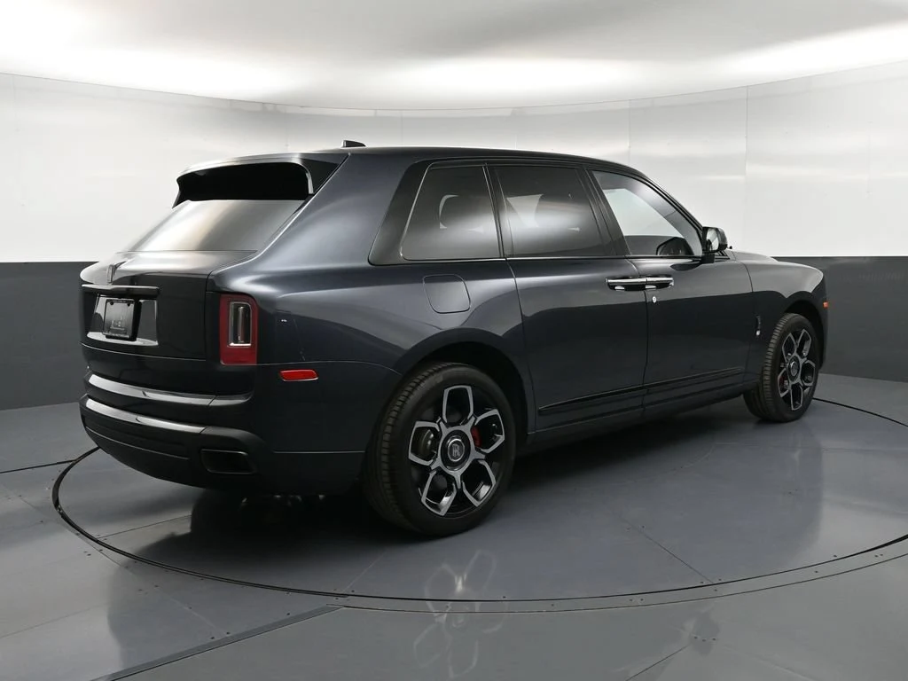 2024 Rolls-Royce Black Badge Cullinan, rear three-quarter view, Grey