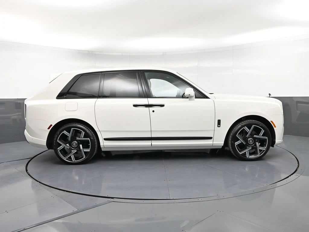 2026 Rolls-Royce Black Badge Cullinan Series II for sale, exterior, White