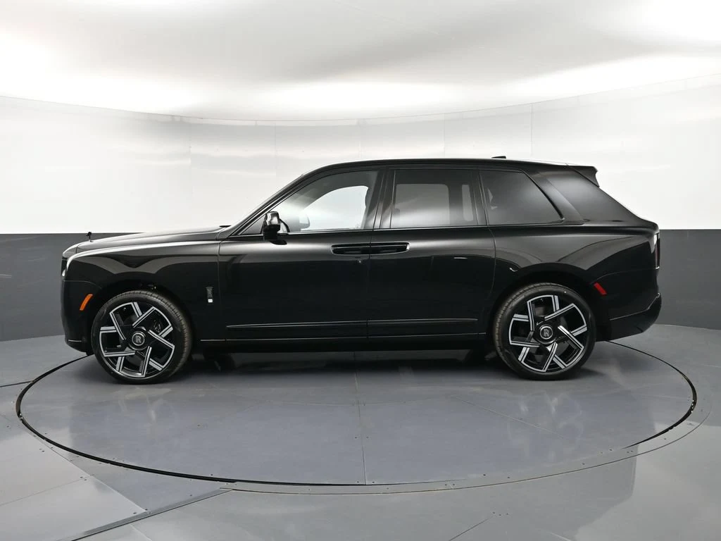 2027 Rolls-Royce Black Badge Cullinan Series II for sale, exterior, Black