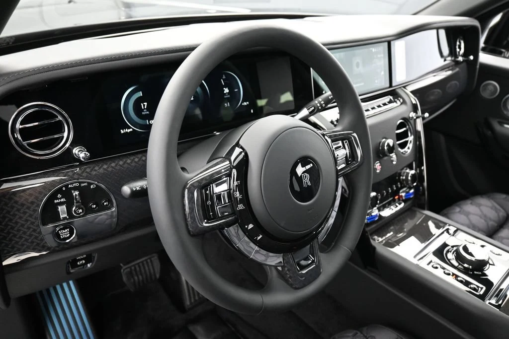 2027 Rolls-Royce Black Badge Cullinan Series II interior