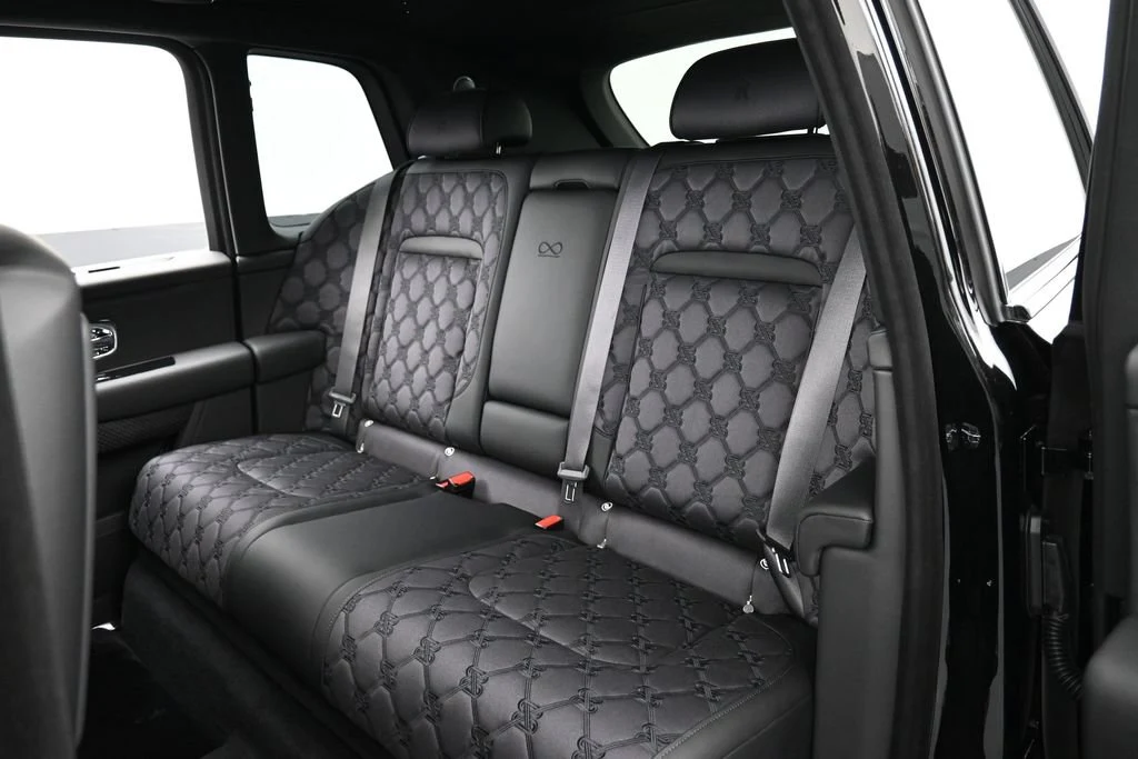 2027 Rolls-Royce Black Badge Cullinan Series II interior, seats