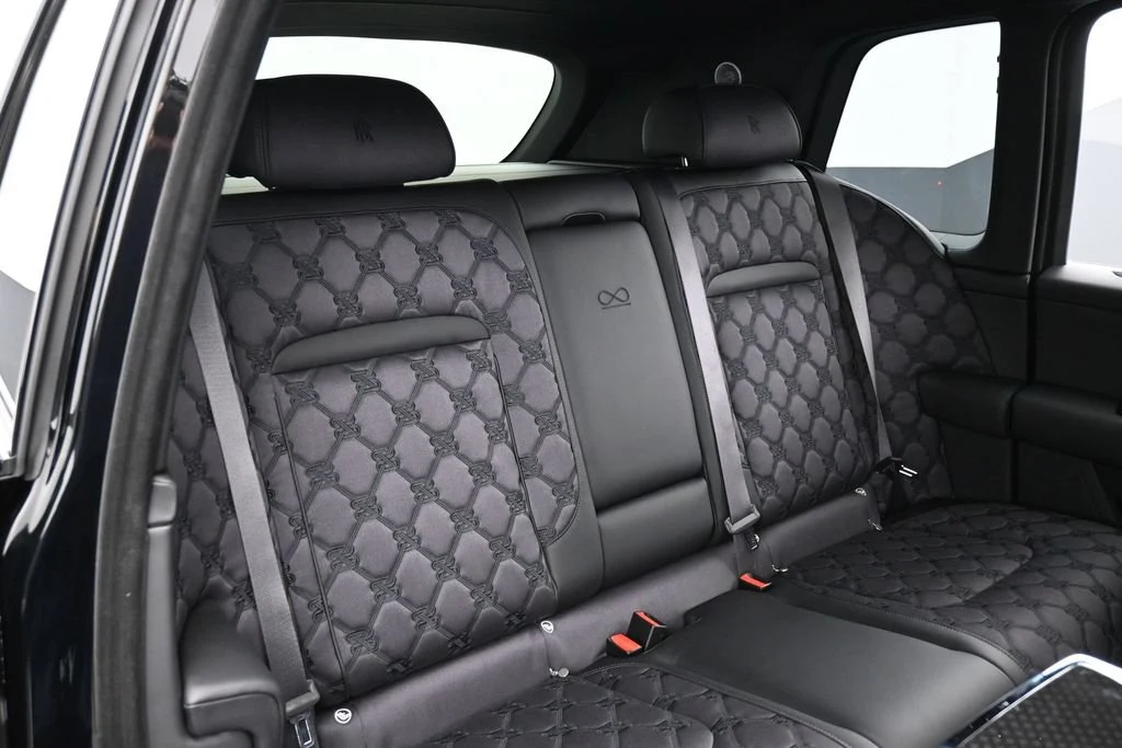2027 Rolls-Royce Black Badge Cullinan Series II interior, seats