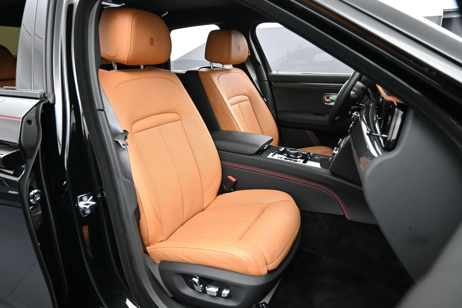 2025 Rolls-Royce Black Badge Ghost interior, seats, Saddlery Tan and Black