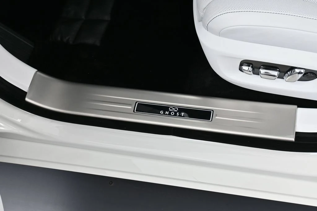2027 Rolls-Royce Black Badge Ghost Series II interior, door sill, Artic White