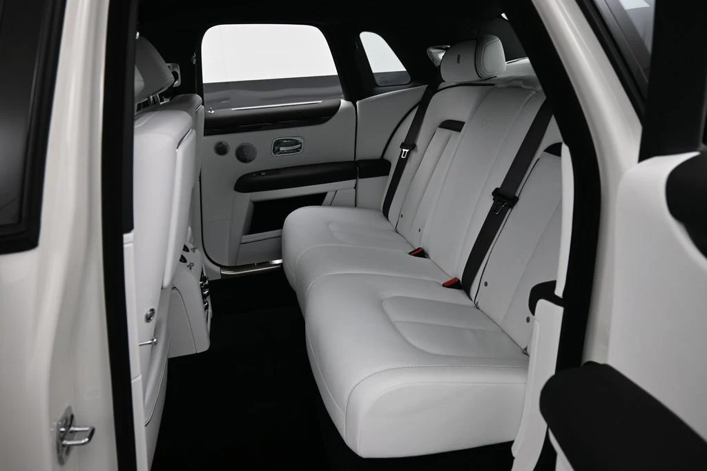 2027 Rolls-Royce Black Badge Ghost Series II interior, seats, Artic White