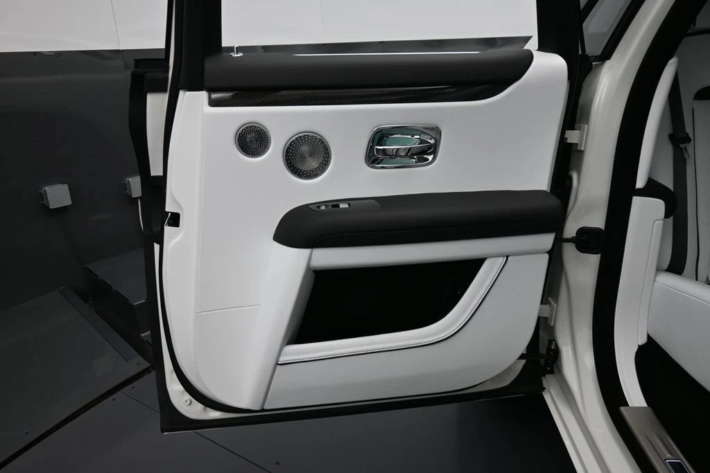 2027 Rolls-Royce Black Badge Ghost Series II interior, door panel, Artic White