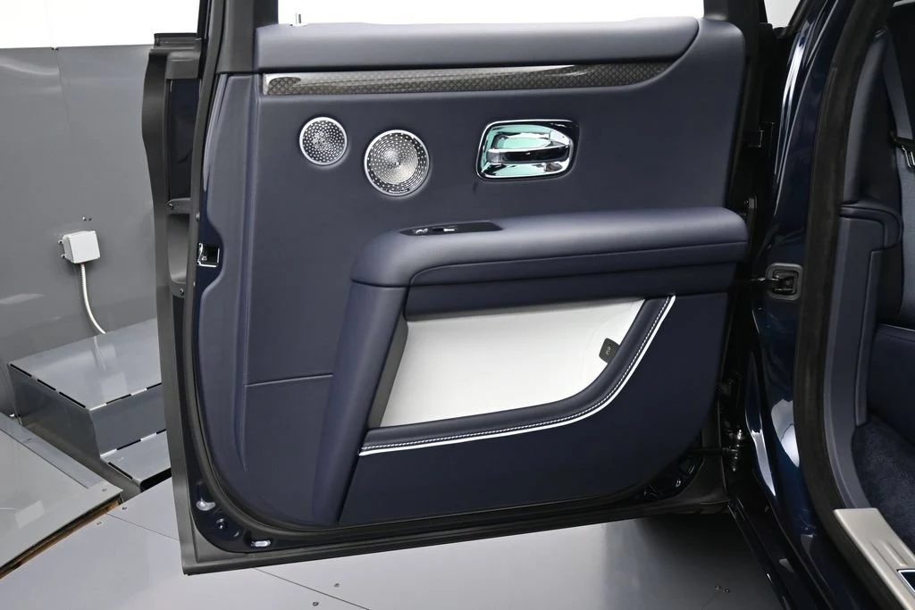 2027 Rolls-Royce Black Badge Ghost Series II interior, door panel, Navy Blue