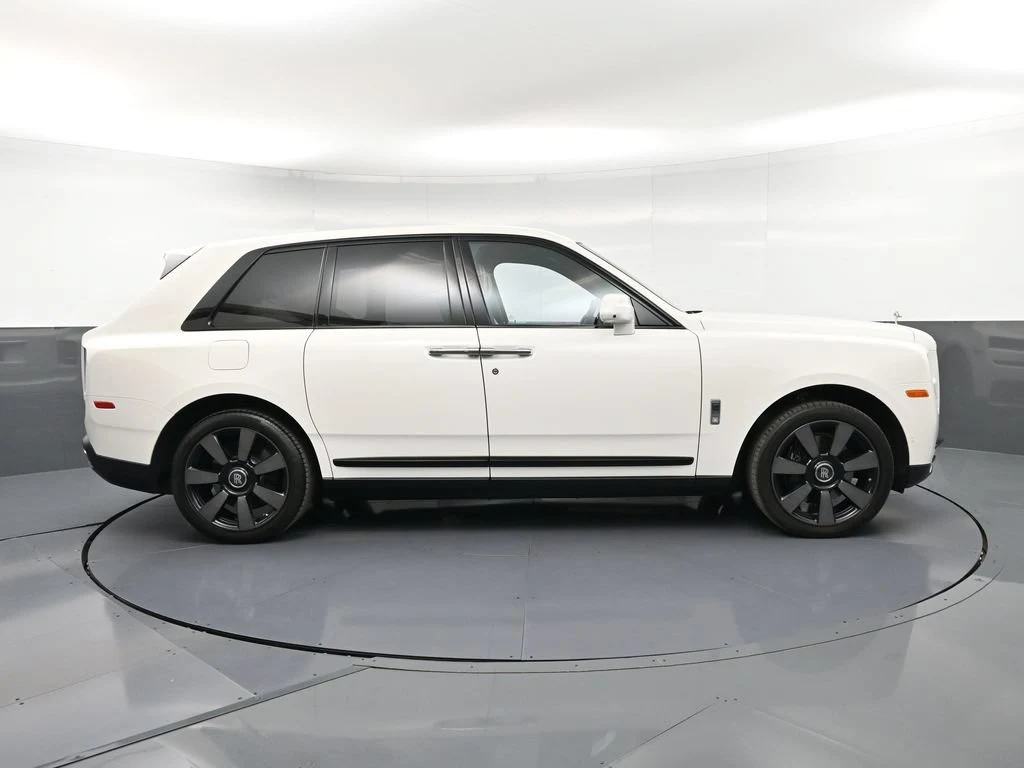 2022 Rolls-Royce Cullinan for sale, exterior, White