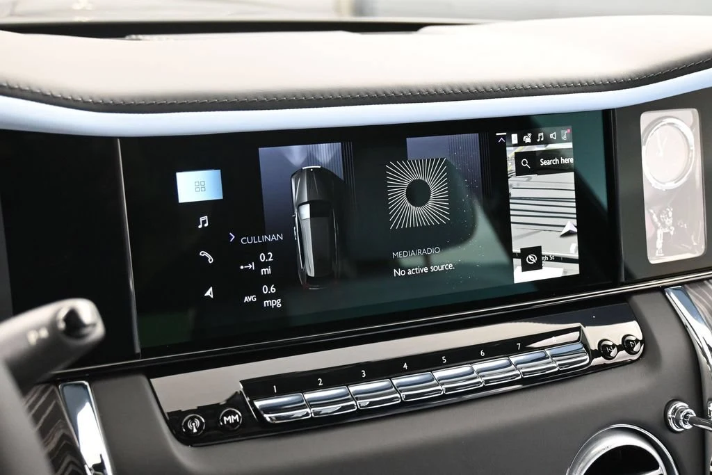 2027 Rolls-Royce Cullinan Series II interior, center console, Charles Blue