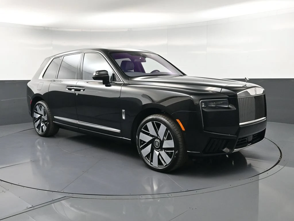 2027 Rolls-Royce Cullinan Series II for sale, exterior, Black