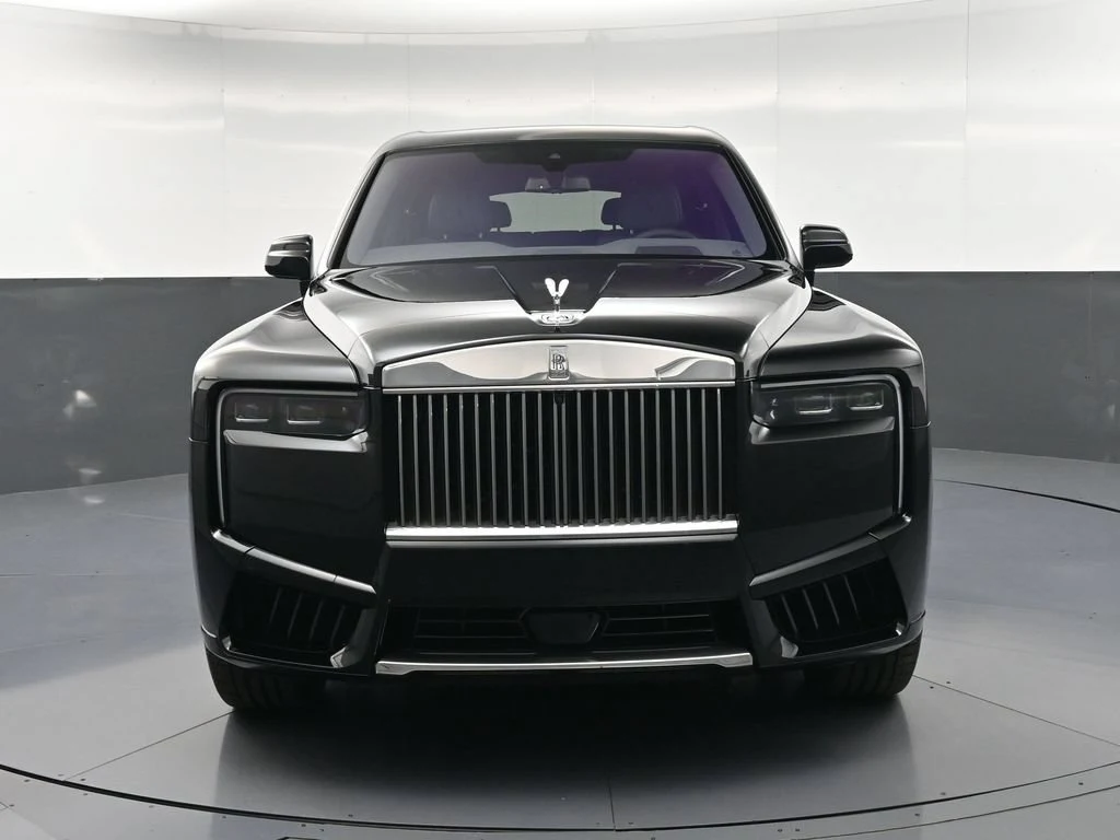 2027 Rolls-Royce Cullinan Series II for sale, exterior, Black