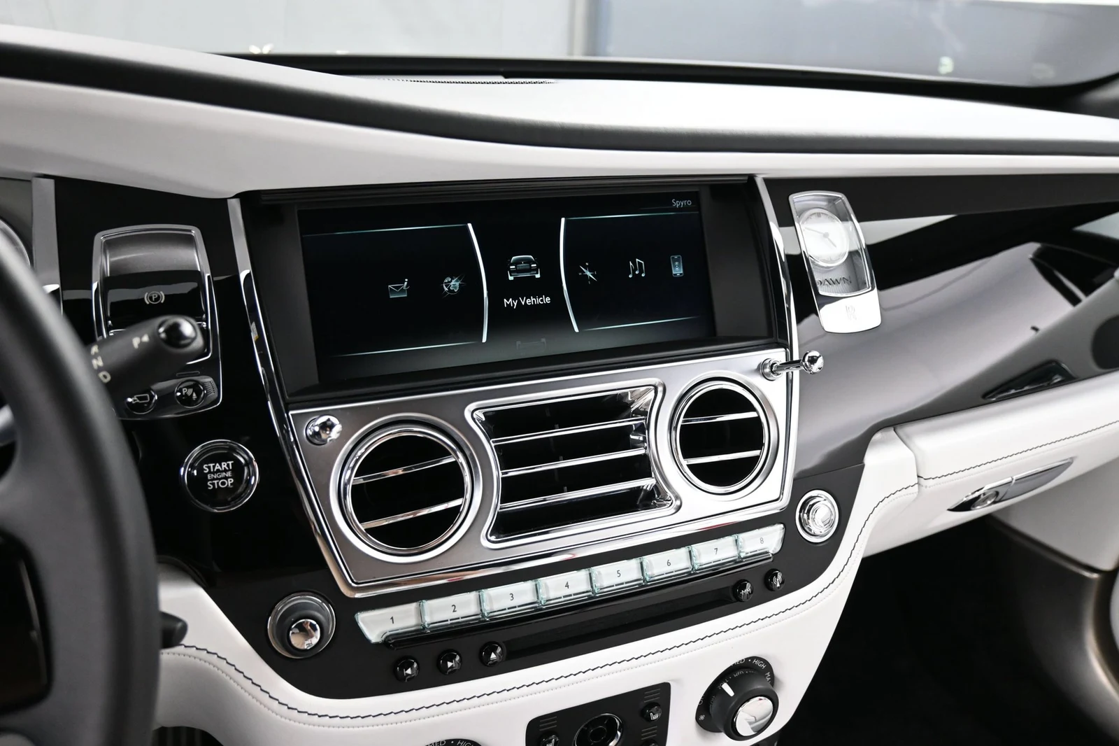 2020 Rolls-Royce Dawn interior, Arctic White