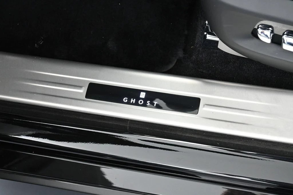 2026 Rolls-Royce Ghost Series II interior, door sill, Black