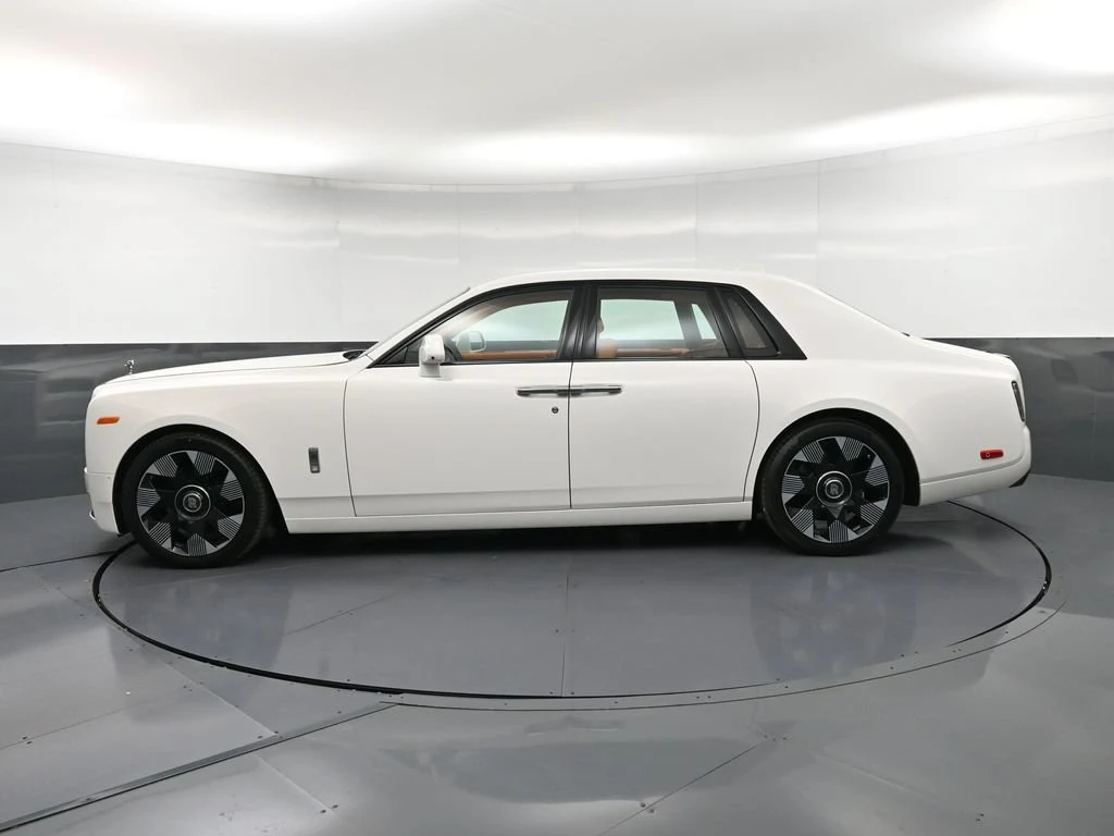 2027 Rolls-Royce Phantom Series II for sale, exterior, White