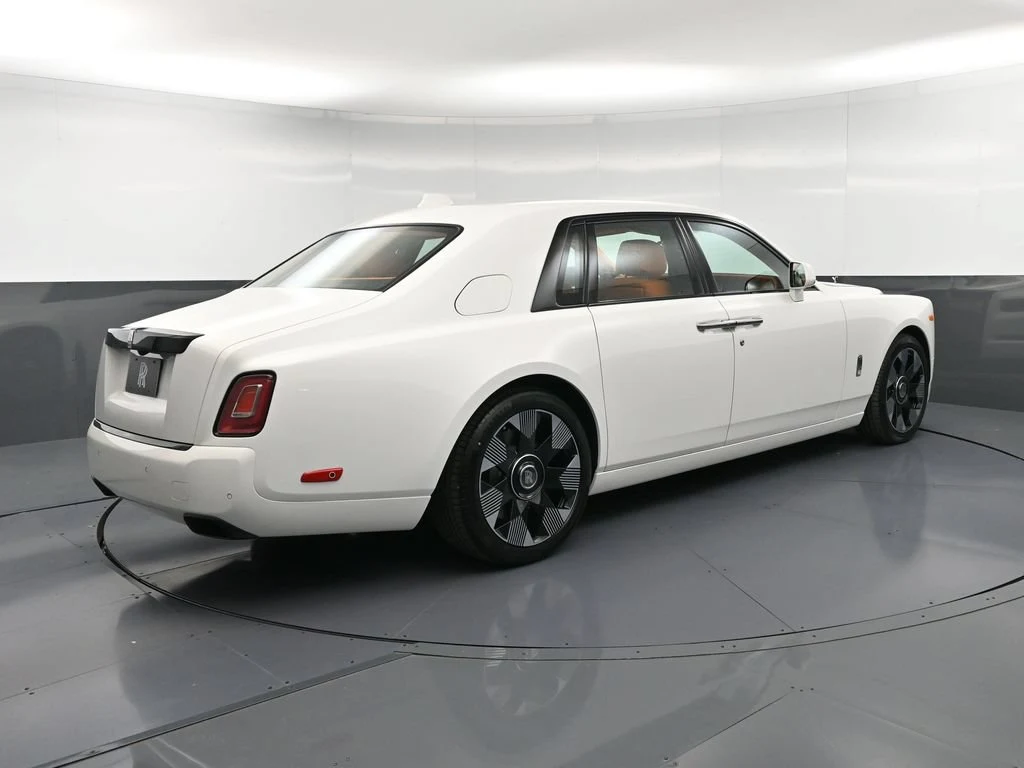 2027 Rolls-Royce Phantom Series II for sale, exterior, White