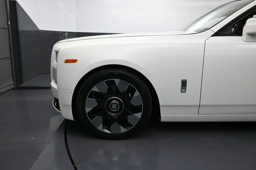 2027 Rolls-Royce Phantom Series II for sale, exterior, White