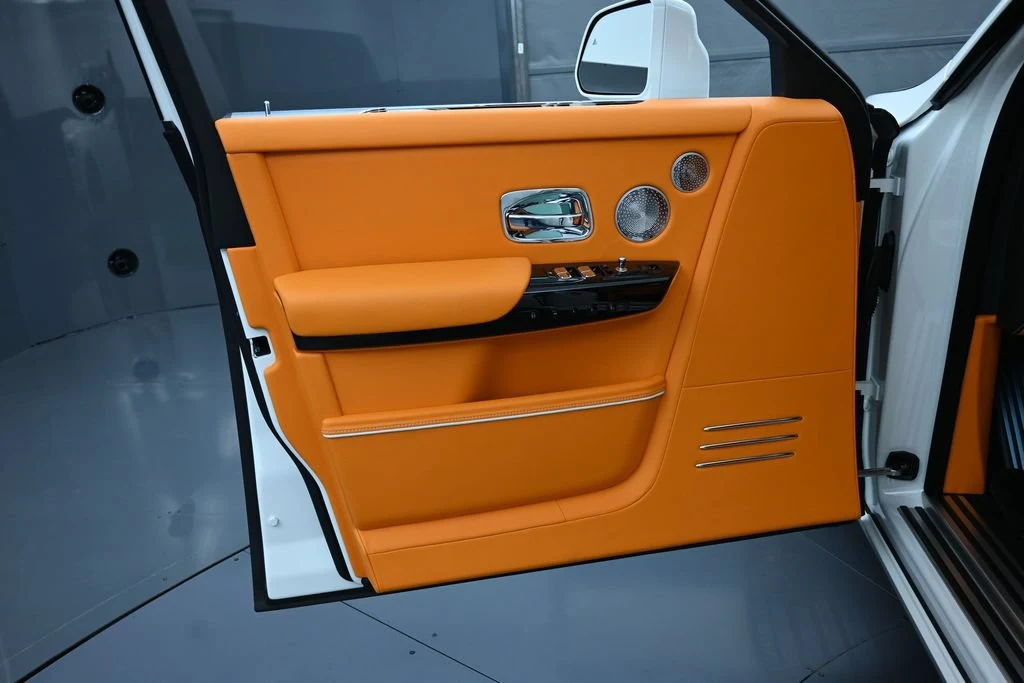 2027 Rolls-Royce Phantom Series II interior, door panel, Mandarin