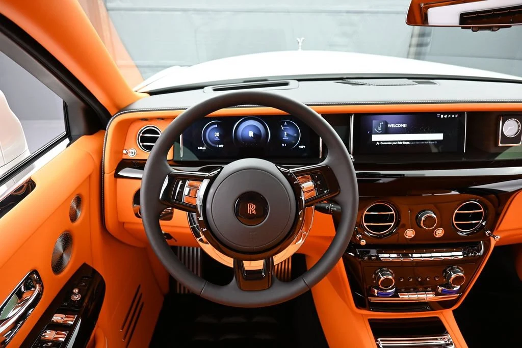 2027 Rolls-Royce Phantom Series II interior, dashboard, Mandarin