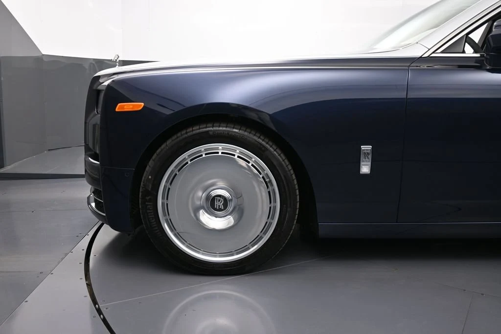 2027 Rolls-Royce Phantom Series II for sale, exterior, Blue