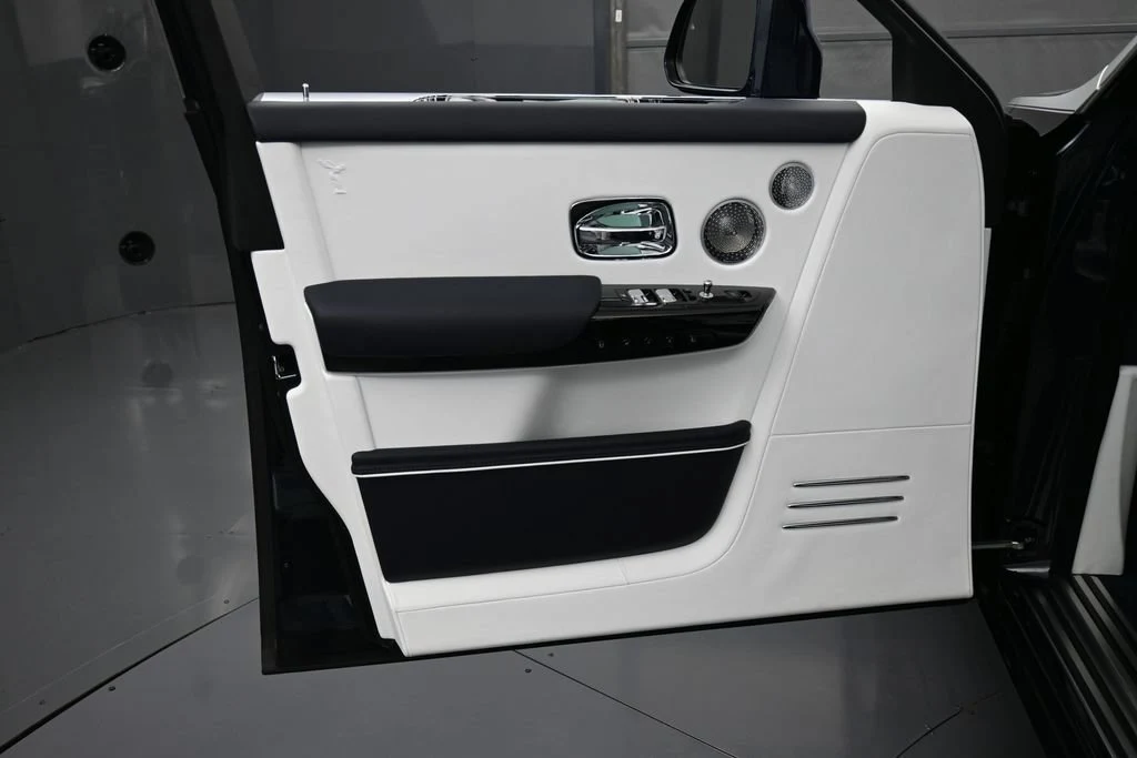 2027 Rolls-Royce Phantom Series II interior, door panel, Arctic White
