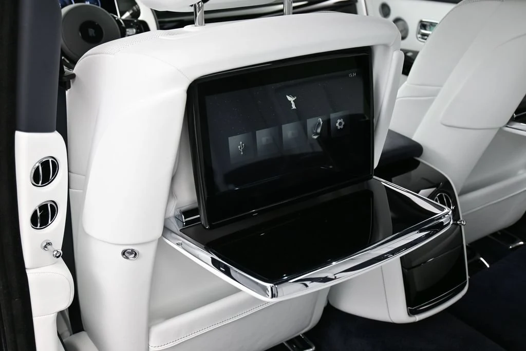 2027 Rolls-Royce Phantom Series II interior, Arctic White