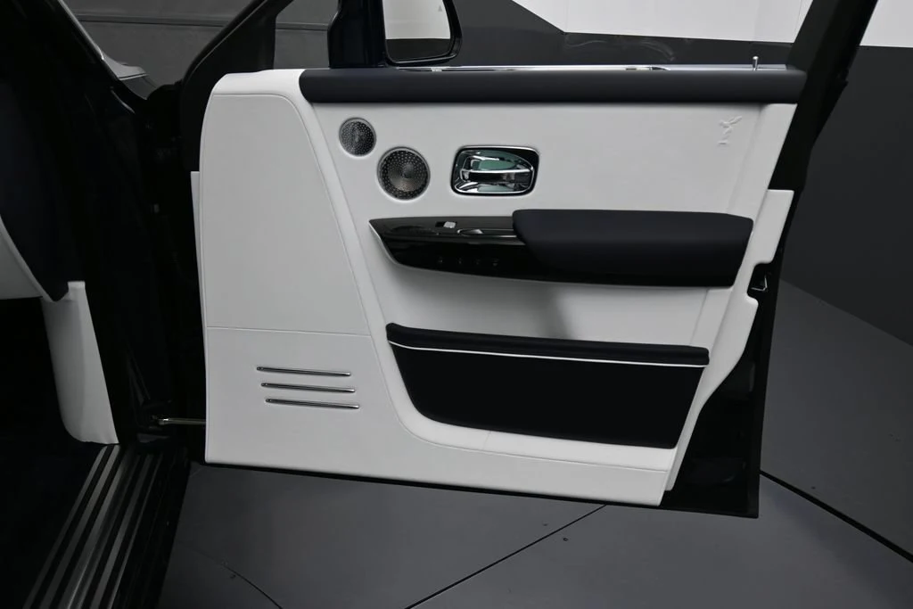2027 Rolls-Royce Phantom Series II interior, door panel, Arctic White