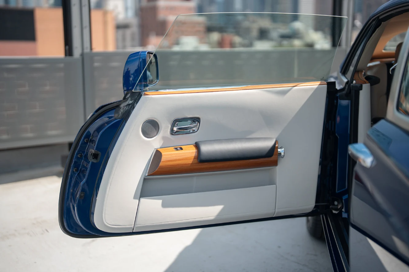 2011 Rolls-Royce Phantom Drophead Coupe interior, door panel, Seashell