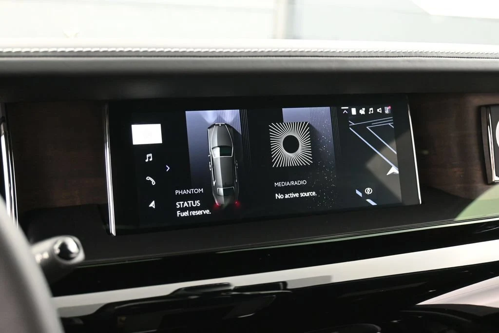 2027 Rolls-Royce Phantom Extended interior, center console, Black