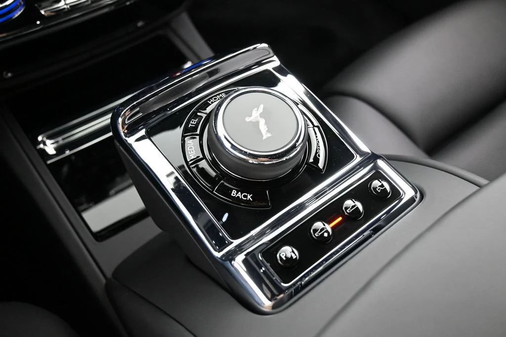 2027 Rolls-Royce Phantom Extended interior, center console, Black