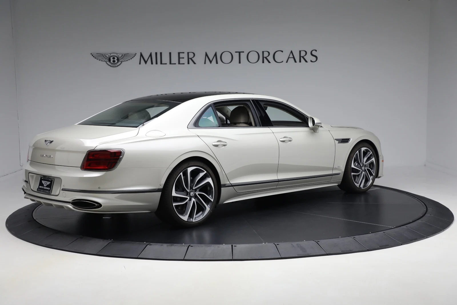2025 Bentley Flying Spur Speed (4th Generation), 8/20