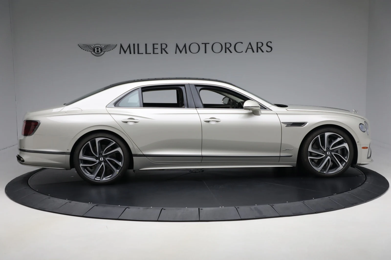 2025 Bentley Flying Spur Speed (4th Generation), 9/20