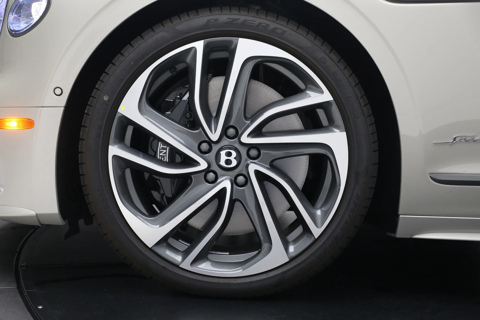 2025 Bentley Flying Spur Speed (4th Generation), 14/20