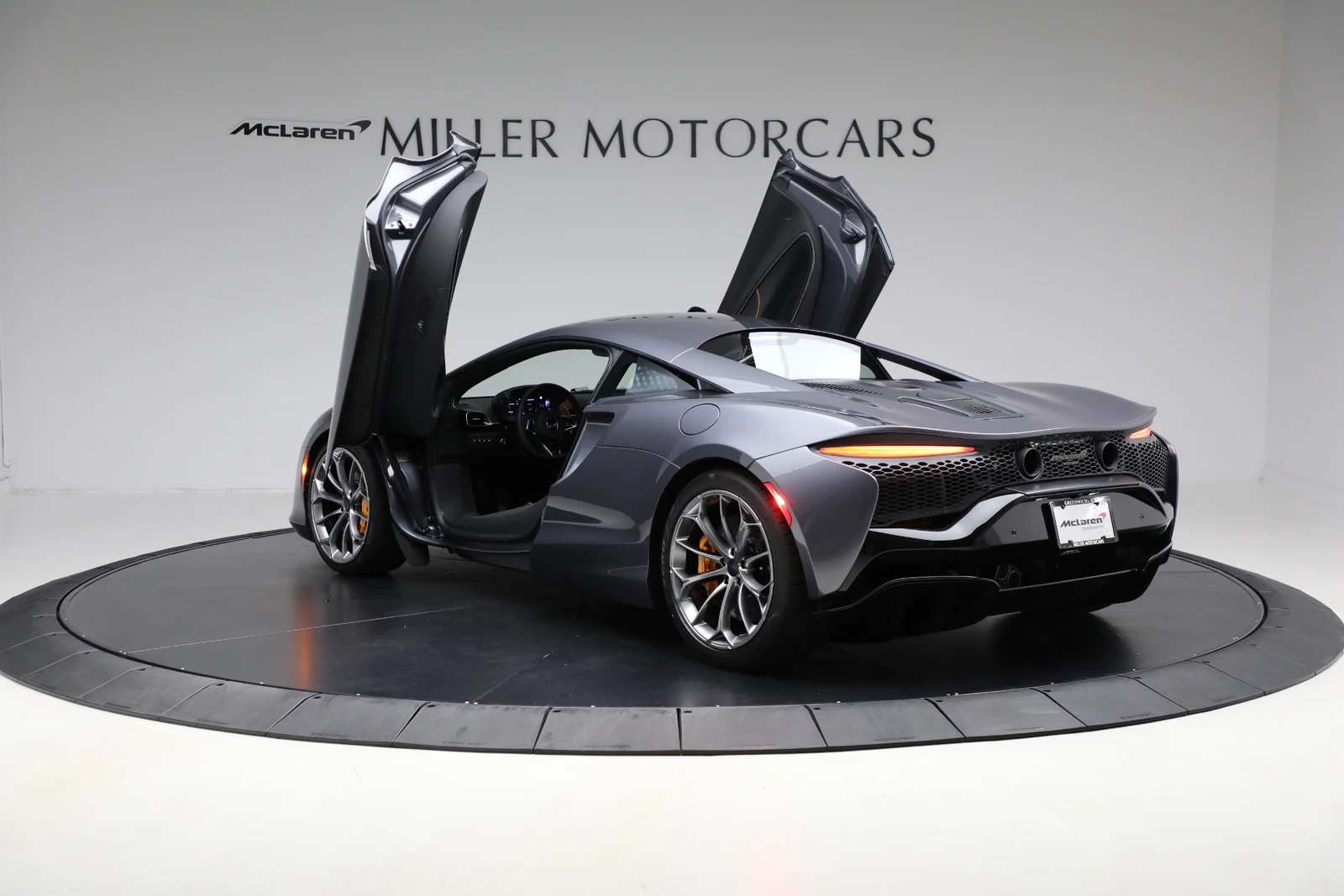 2025 McLaren Artura, 18/20